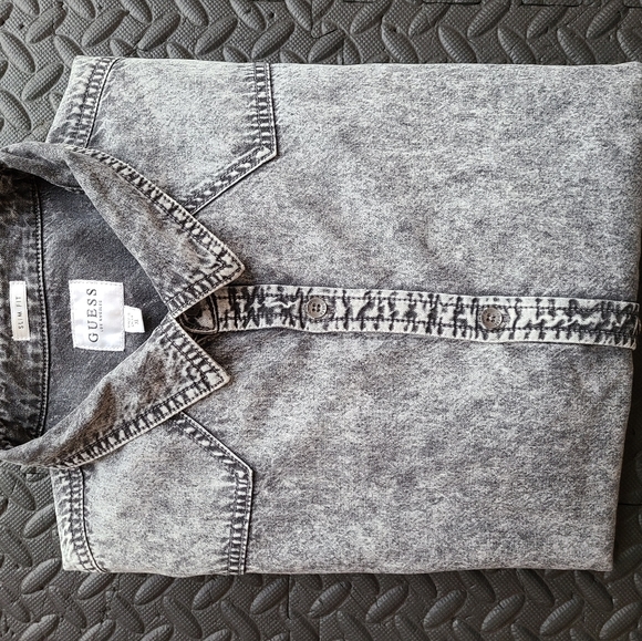 Guess Stonewashed Short Sleeve Dress Shirt - Picture 5 of 5